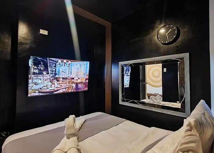 Lazarus Cinematic 1br With Kitchen Near Sm North